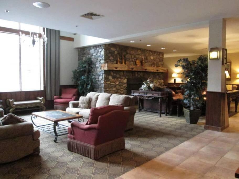 Ski On Off 1Br Suite 1St Flr Sleeps 4 Jiminy Peak 汉考克 外观 照片